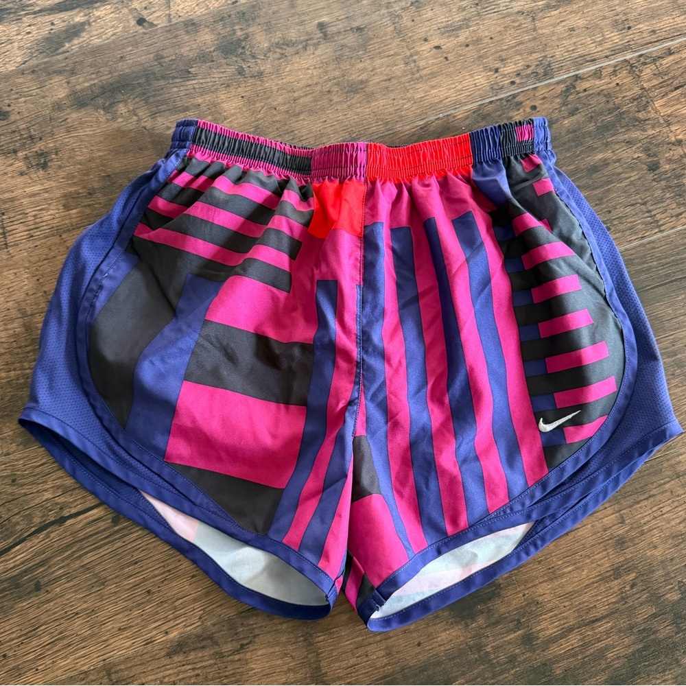 💜 Nike Dri-Fit Tempo Running Shorts | Magenta Stripe | Size Small